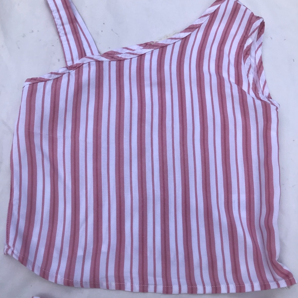 BTWEEN. Girl’s size 8. Summer pants and top.  Bellevue.